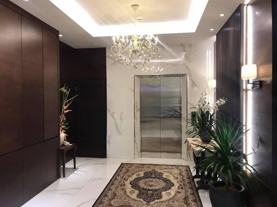 Serapi Hotel Kuching Kültér fotó